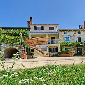 https://apartment-lili-porec.in-istria.net